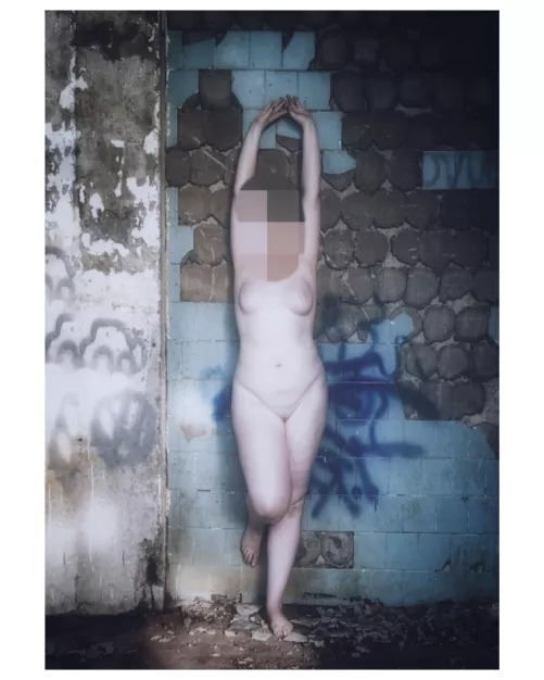 Spring fetishes 2. I walked around an abandoned factory alone and drunk. What if I met strange men? Do you have any ideas? 50+ F