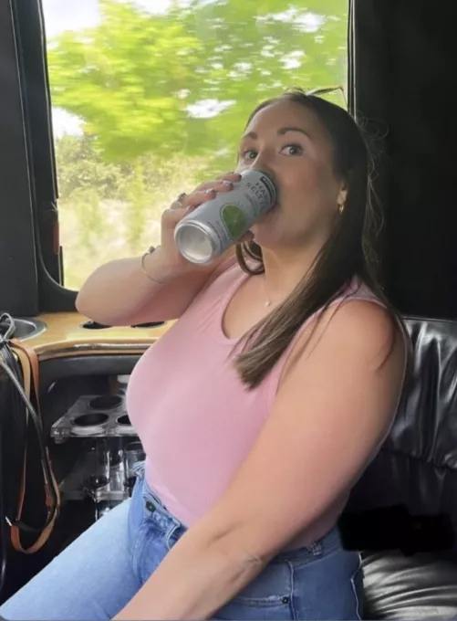 Stretching that pink top out 