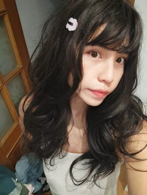 Waiting for daddy (you) to come home 🐱