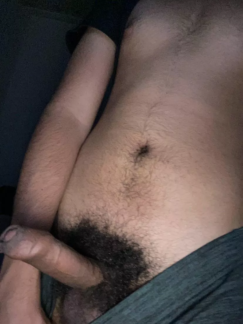 [24] I'm bored DM me ;3