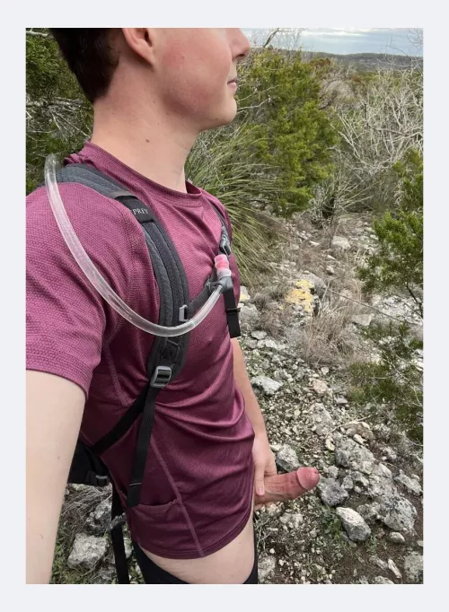 24 Texas, having fun in my hike. Pms open