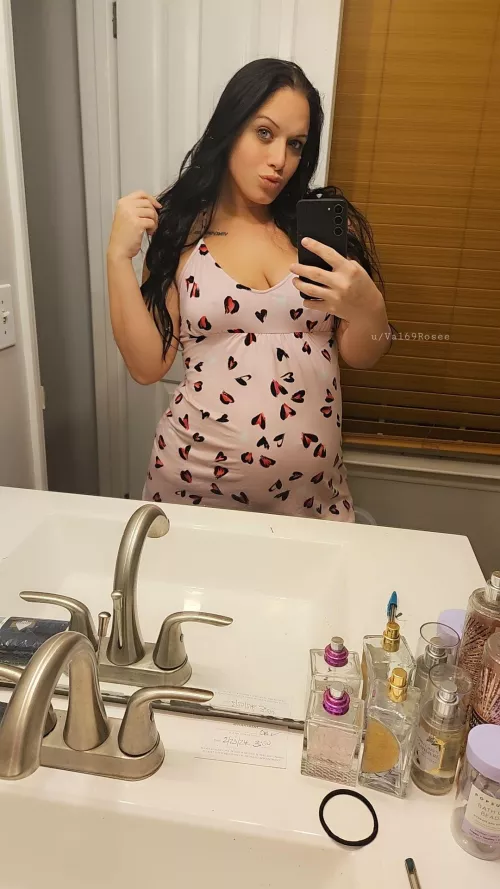 7 months pregnant, still felt cute (: