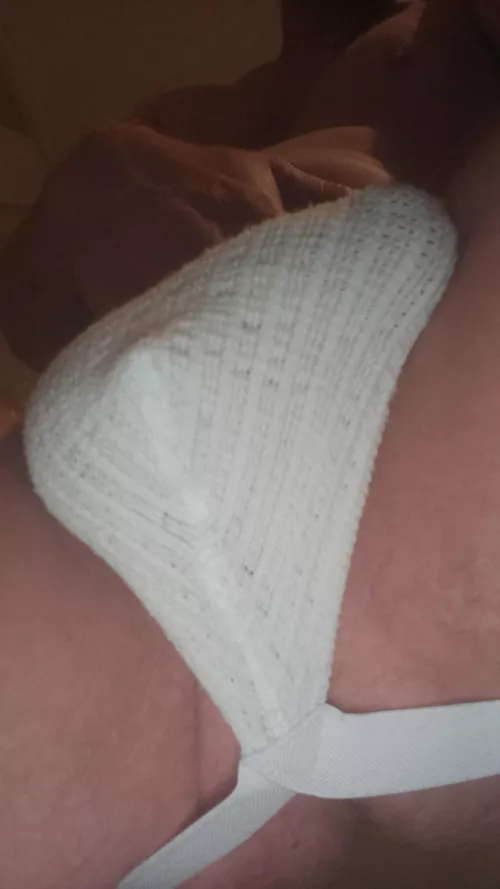 All those jockstrap bulges you naughty are staring at now perve on mine 💋