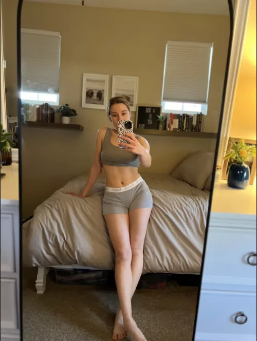 can you see my little six pack (f)