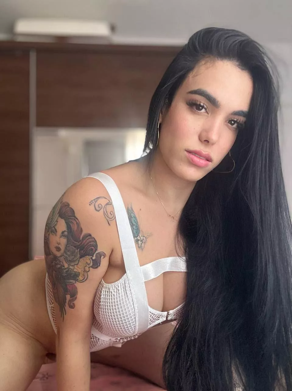 can you tell i need dick? 😛