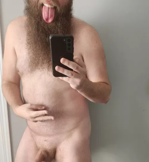 Cubbin' in the mirror. 😜😜