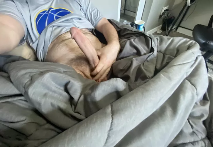 Cum and fuck this fat cock