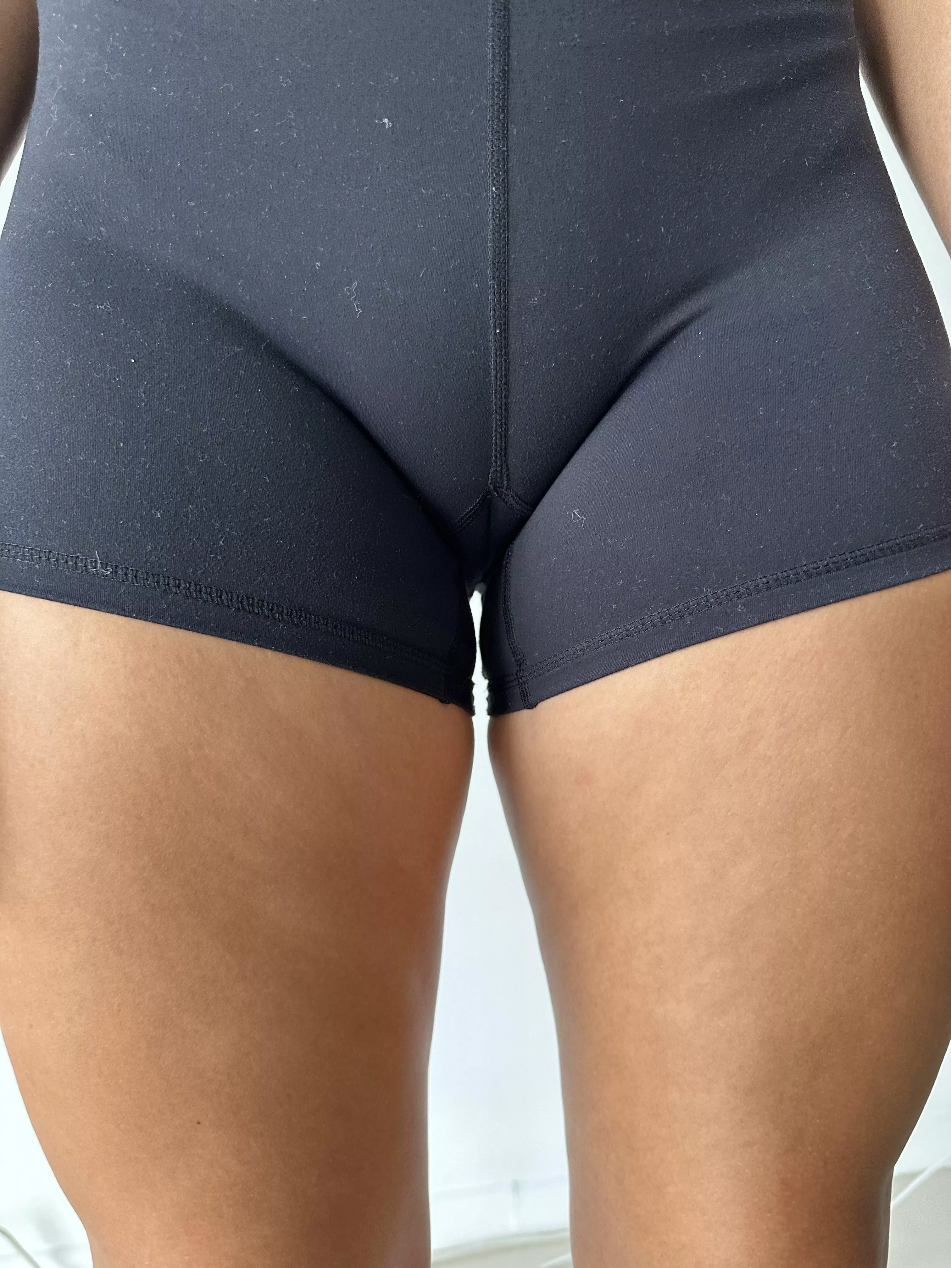 Do you like cameltoes? 💋