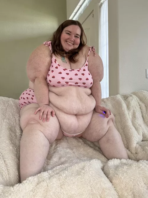 Do you like my belly hang? 😜