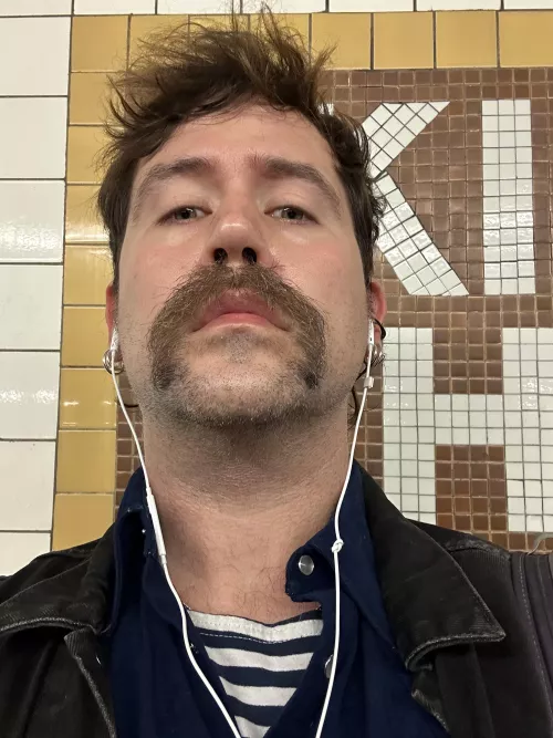 Early subway to work -- tgif y'all! 