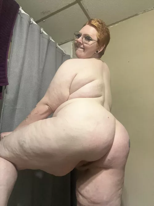 fat bottom girls make the rockin’ world go round