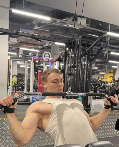 For my loyal buddies 