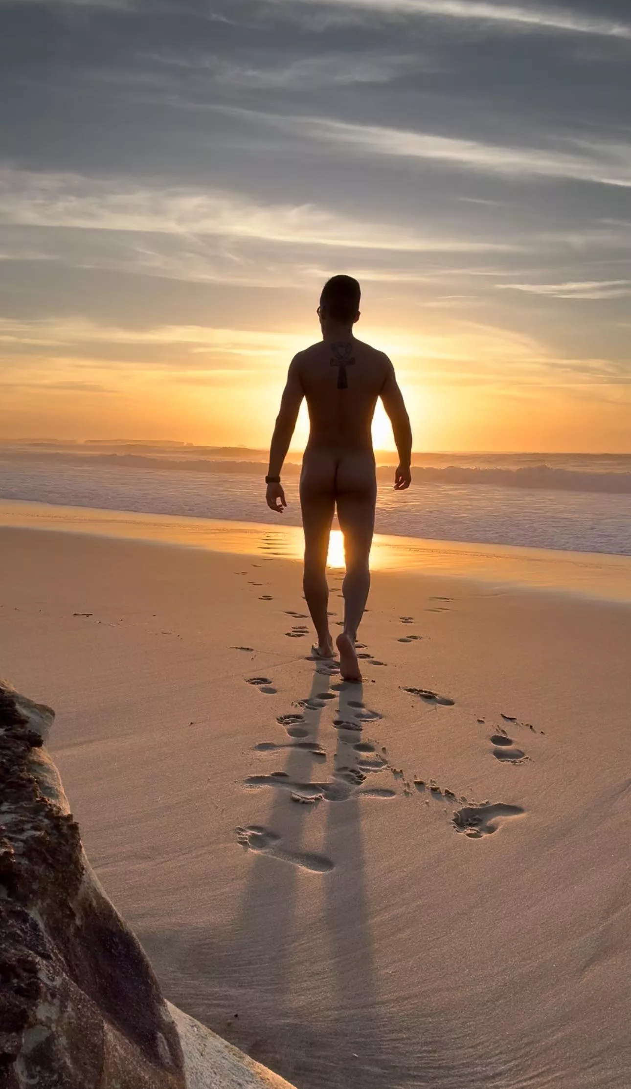 Golden hour 😈☀️