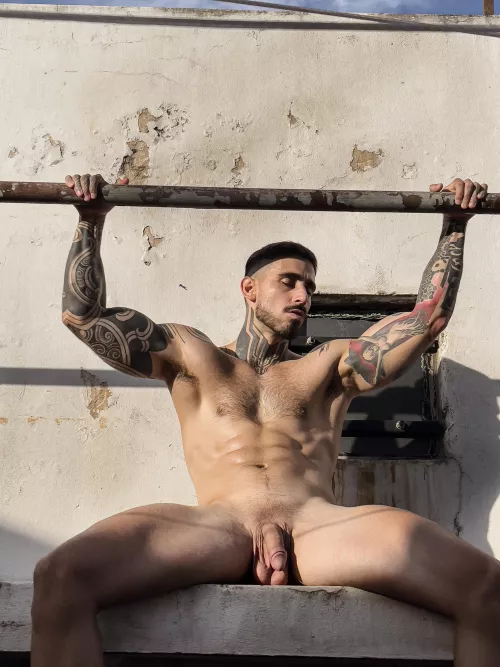 Have you ever do on a roof? 😈