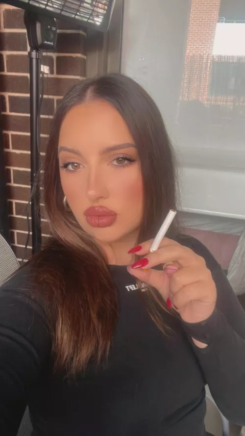 Hotter than your wife and twice as mean 💅🏽😘