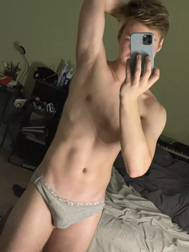 I love my sister’s panties!