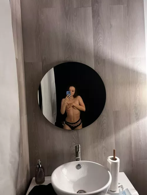 I'm 20 years old. I like to undress in public toilets, showing your boobs in public. Do you like it?