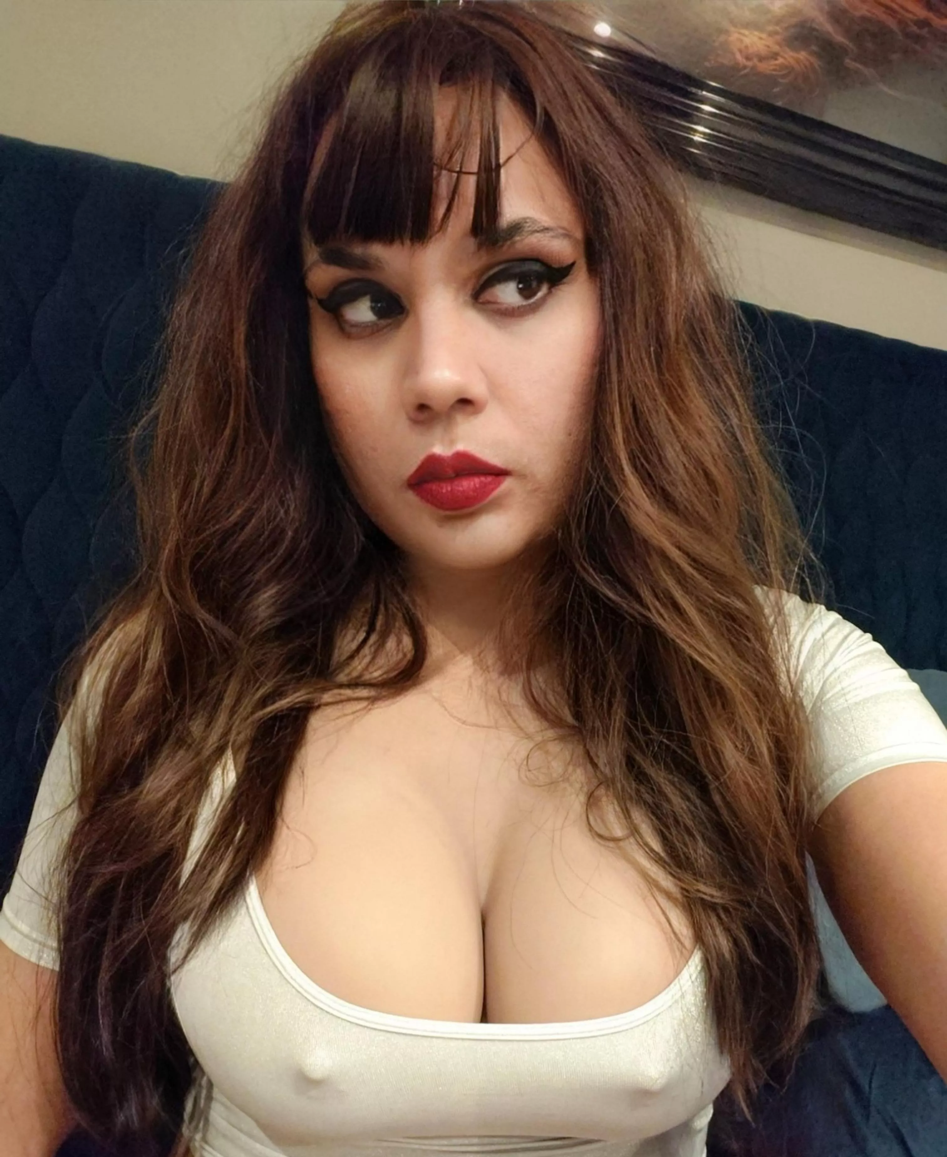 Is it obvious im not wearing a bra?