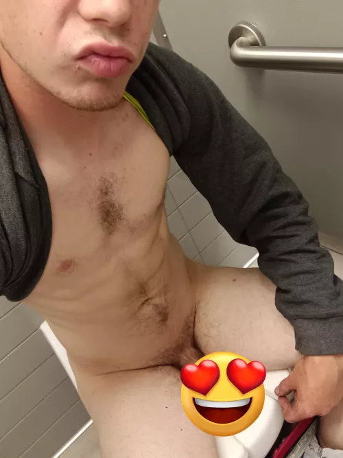 Just your dumb gooner gamer~ 