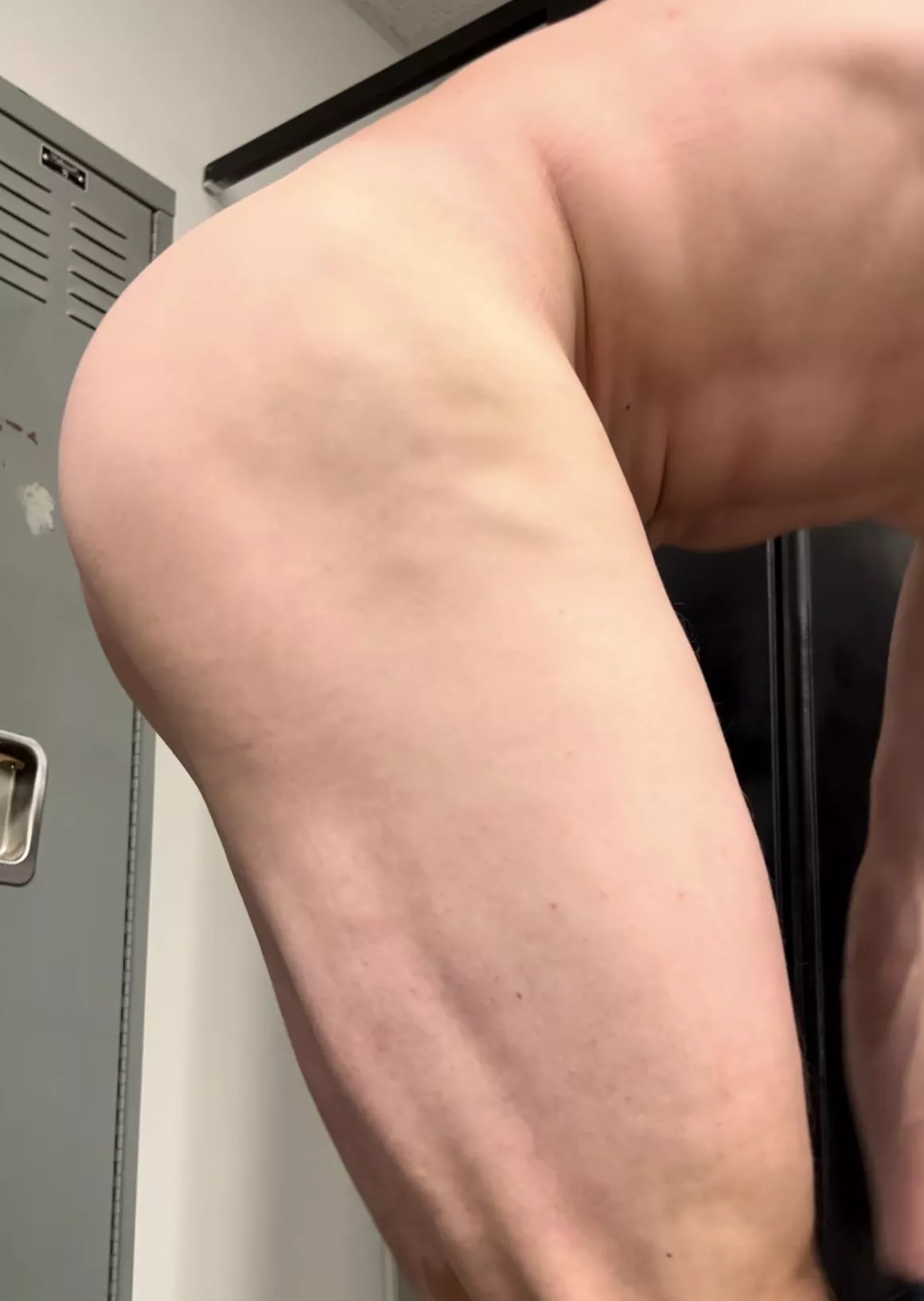 Legs are pumped from squats today. 