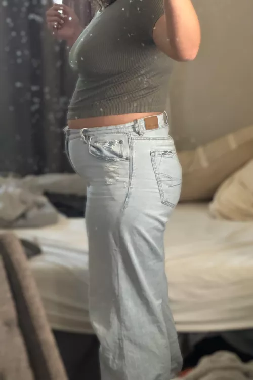 My belly is starting to stick out further than my boobs 😳