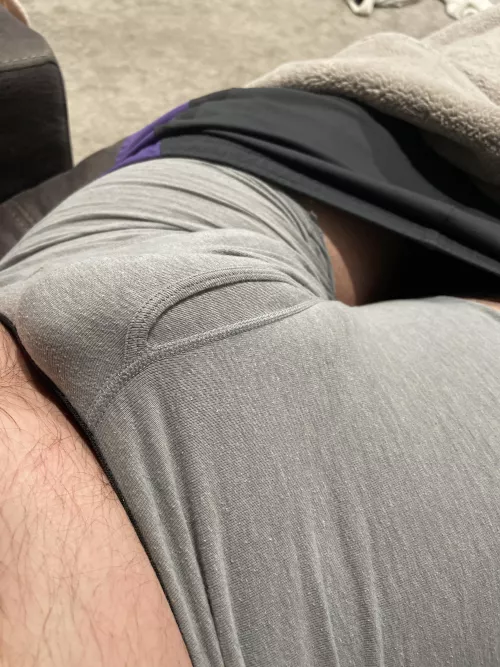 My bulge isn’t big but it’s cute!