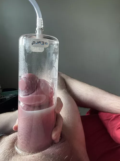 My cock can explode 4-5 times in the tube before I need to take it off 🥴