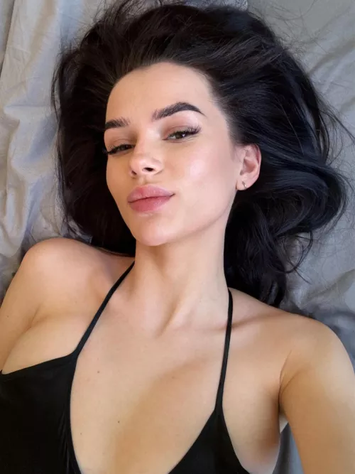 Put your hard cock inside , but your cum all over my body