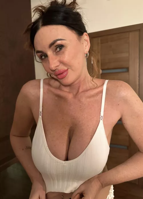 Ready to get tangled up in desire