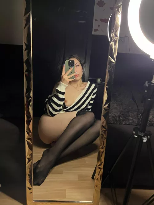 Take off the tights from me