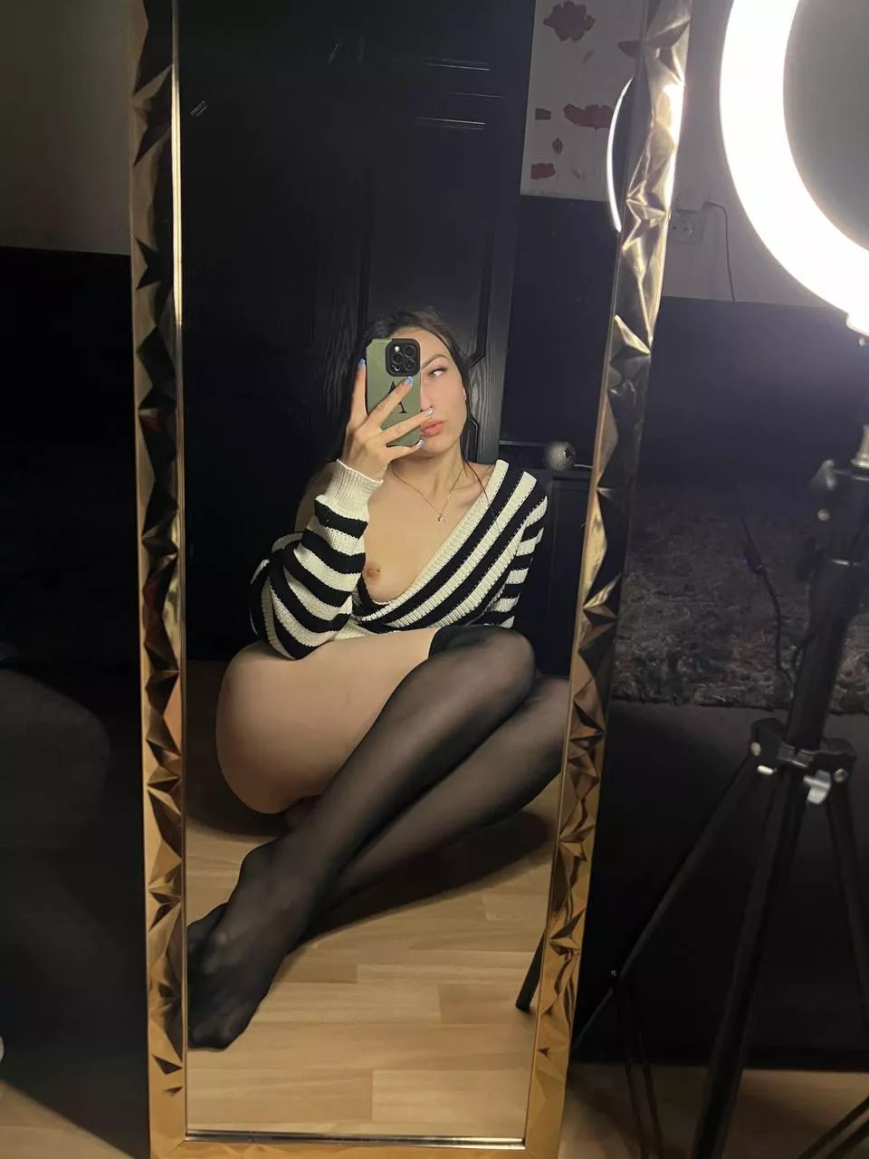 Take off the tights from me