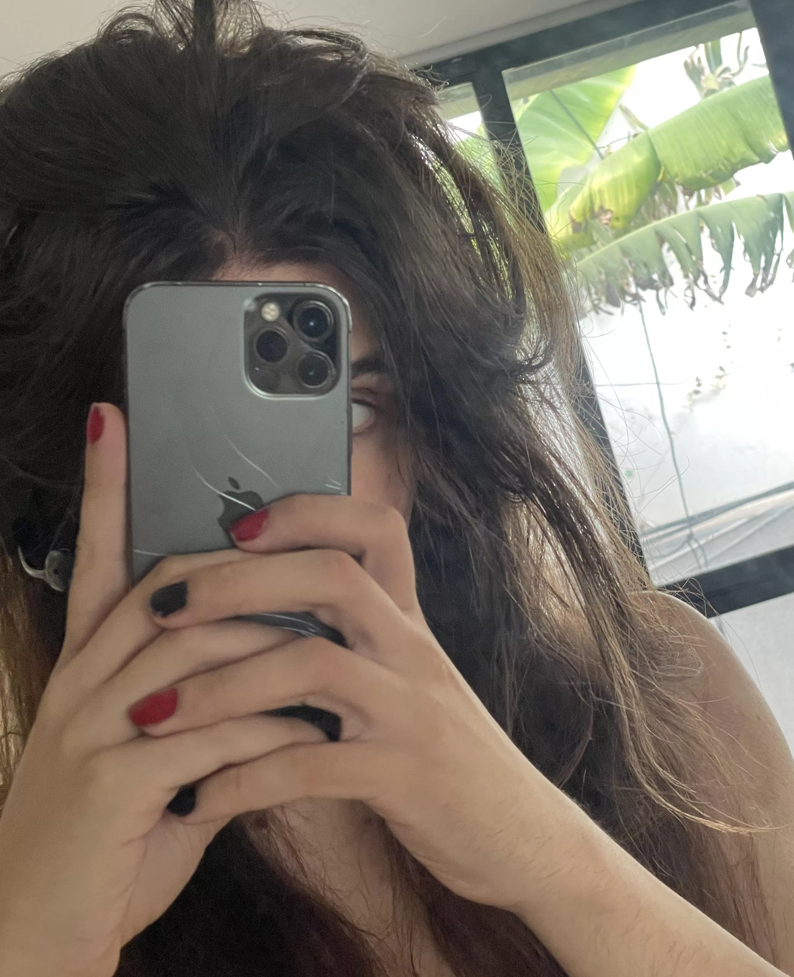 Thoughts on nails? ♥️