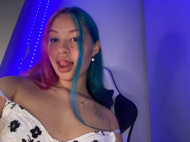 What other color hair would look nice on me?