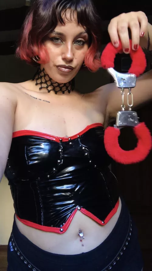 what would u do if i send u this pic 5 min before our date?