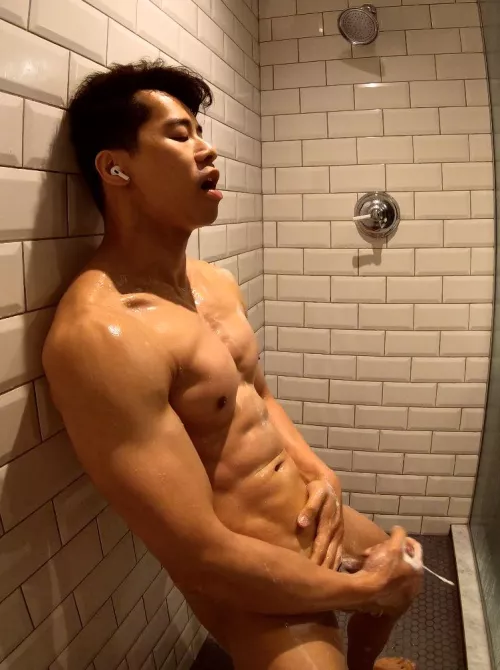 What would you do if you walked in? 👇