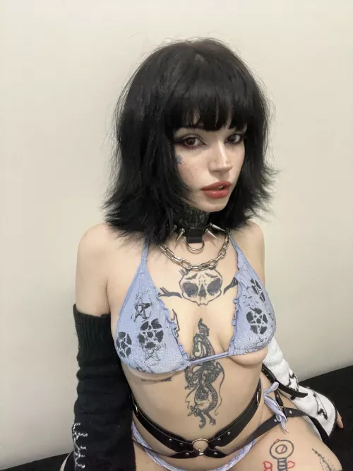 when u saw me dressing like this, i want u to tie up yourself rightaway [TW]