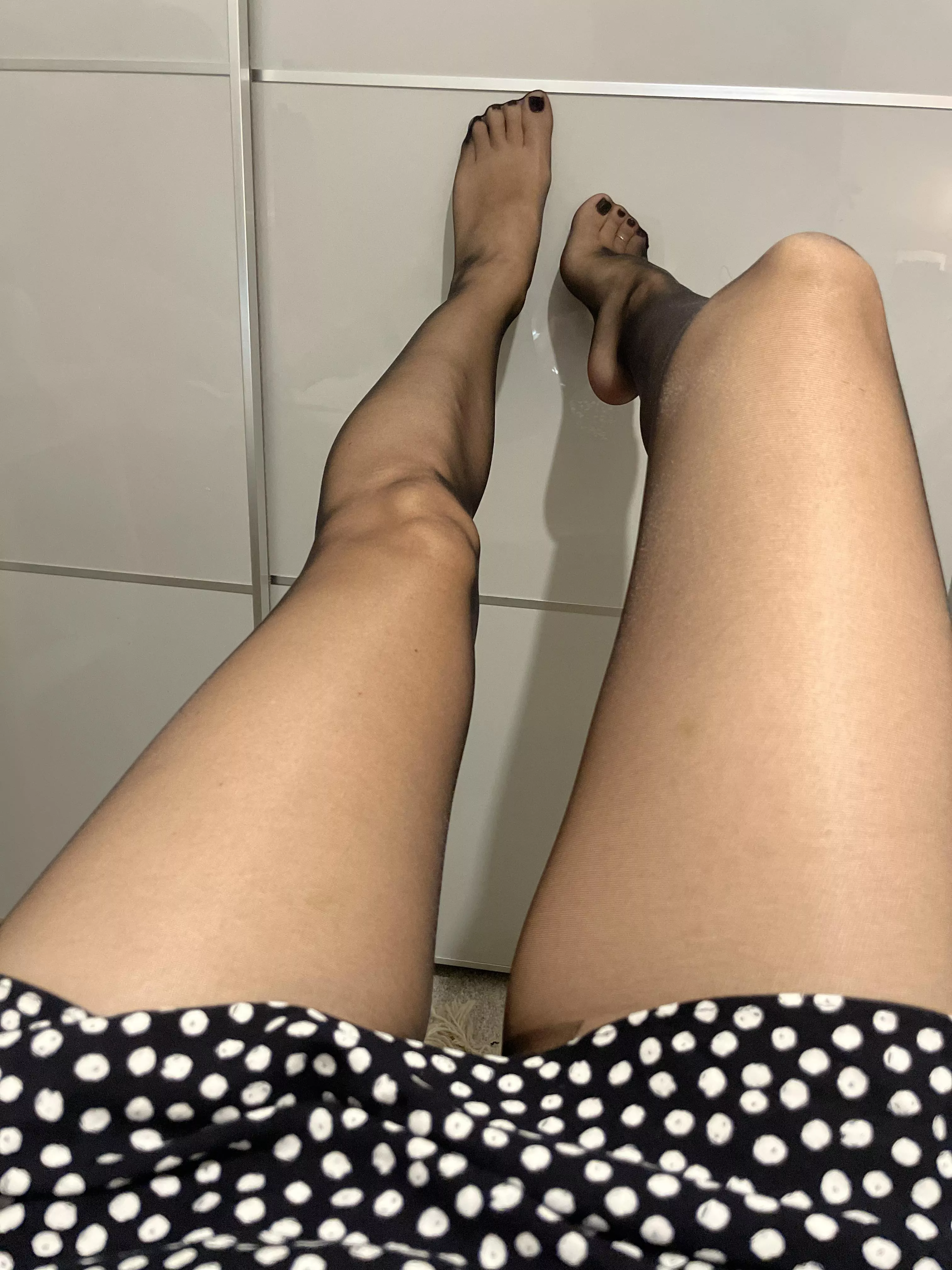 Who here loves sheer tights?