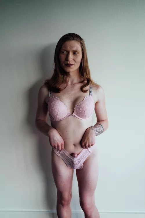 Would you fuck a trans girl with a body like mine?... 🥹