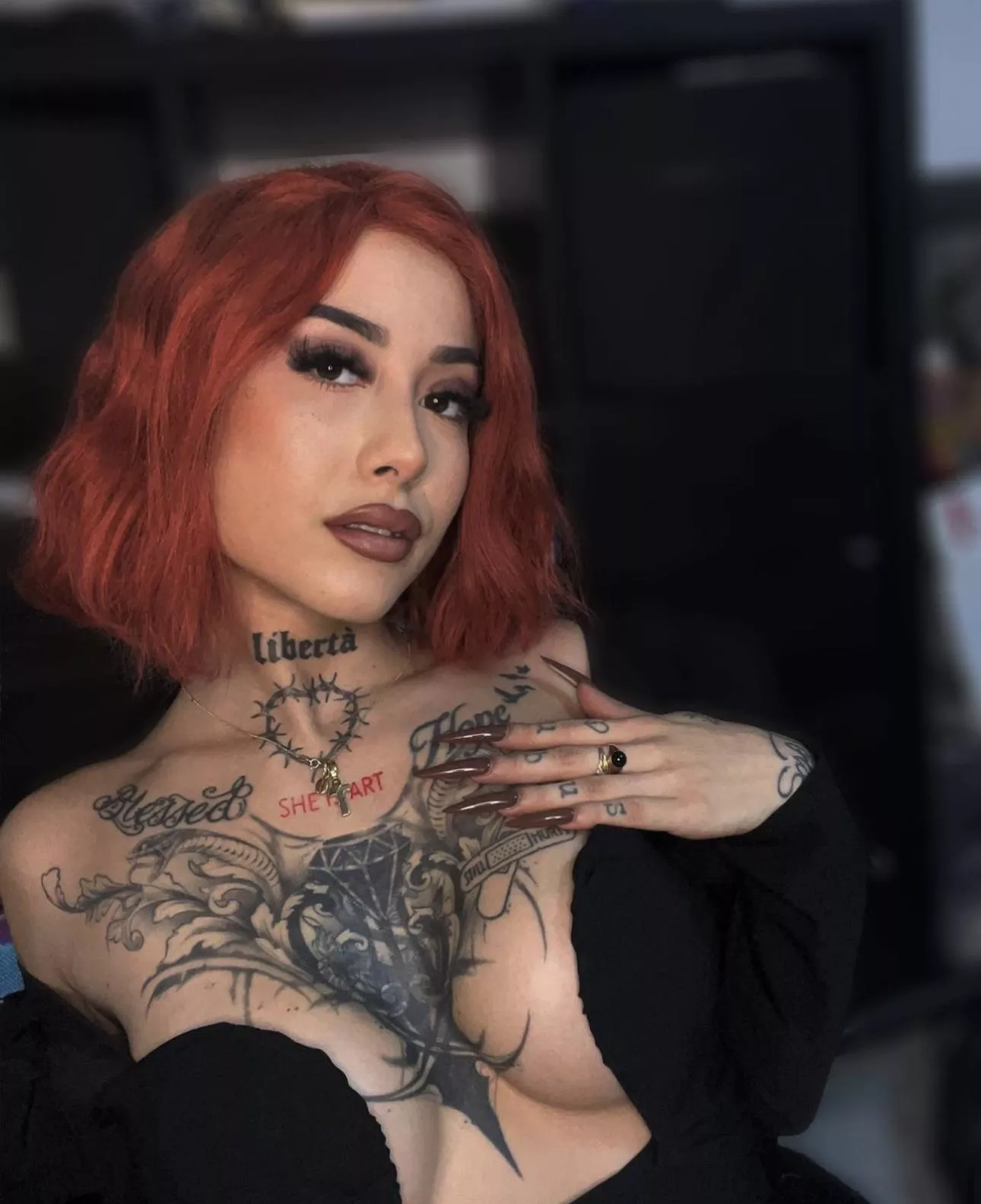 You can't go wrong with a tatted girl