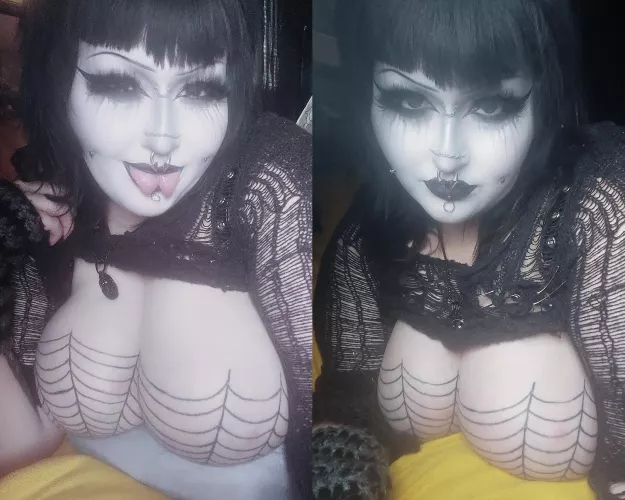 You ever kiss a girl with two tongues? 🖤