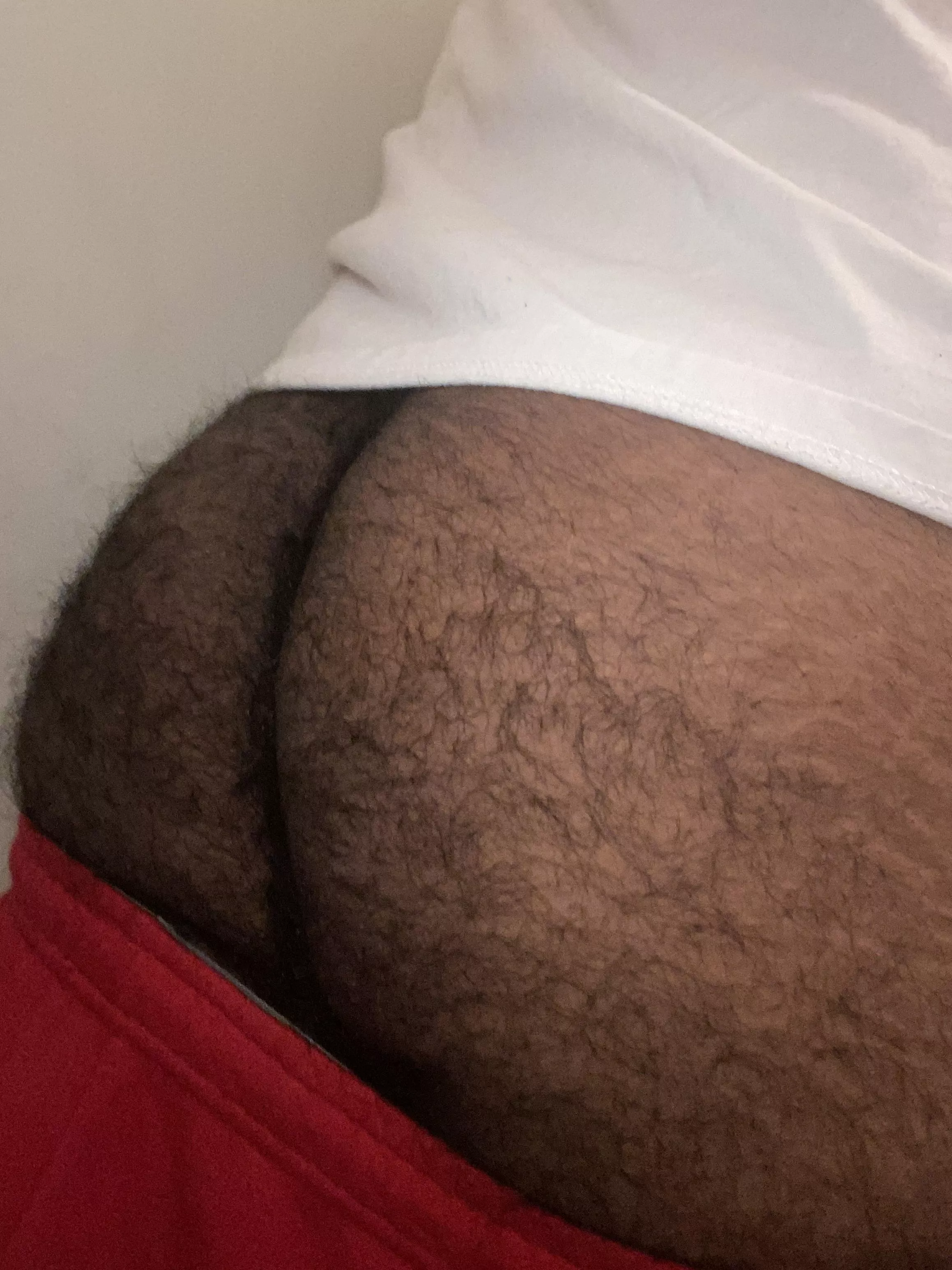 18, love chub cock ;)