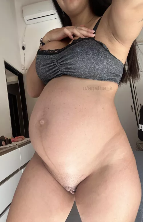 28 weeks pregnant... still fuckable?😈
