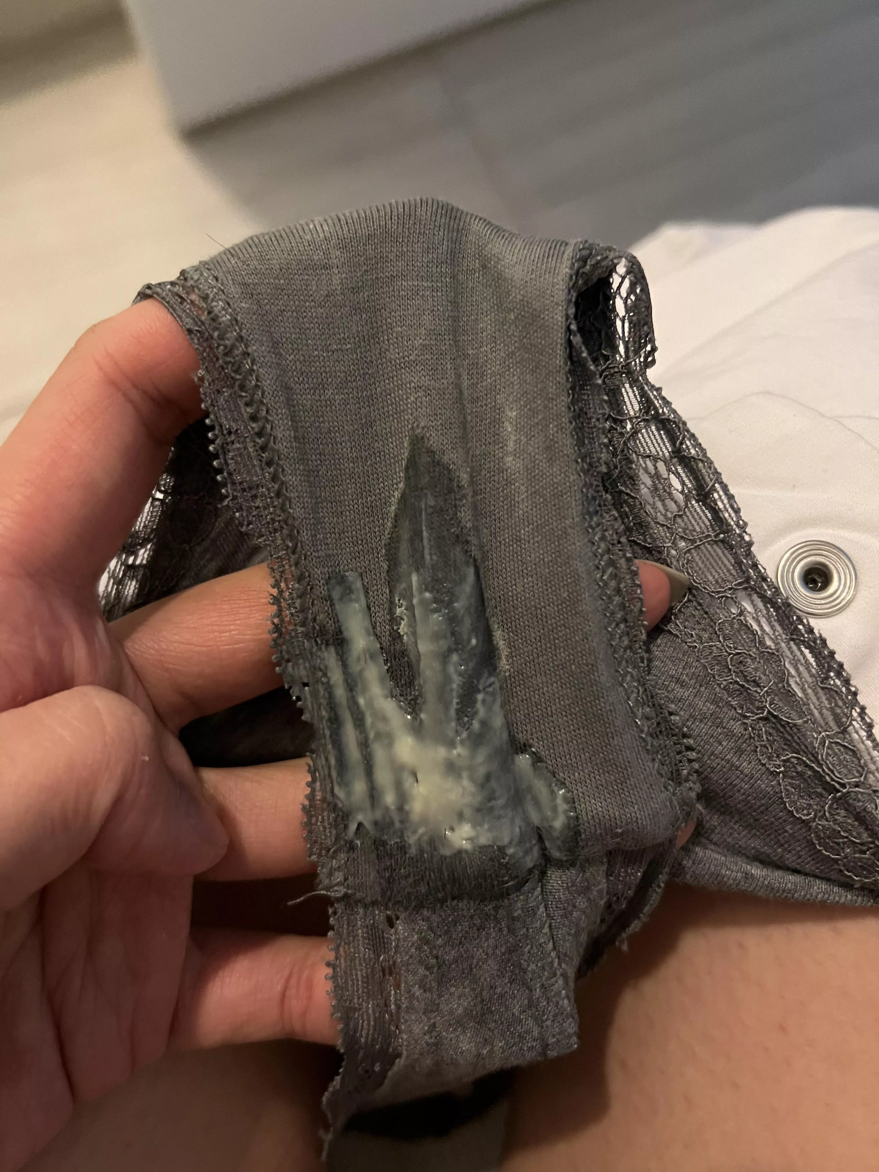 Been wearing these are 2 hours while shopping🛍️🎀