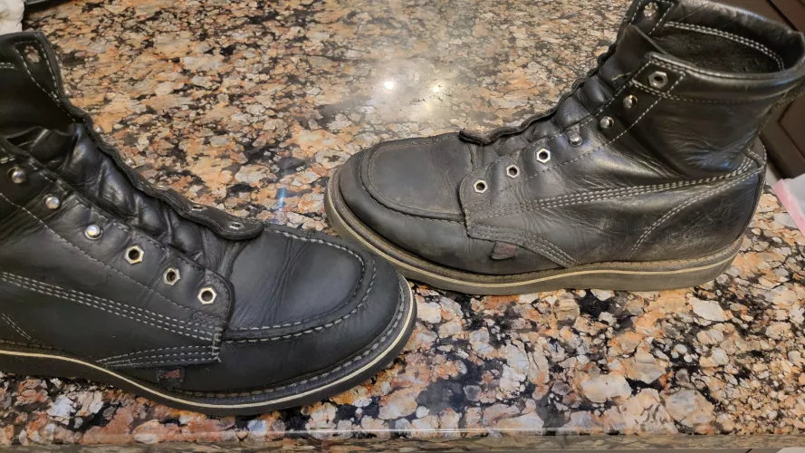 Cleaning up white stitching, round one. Toothbrush and dish soap