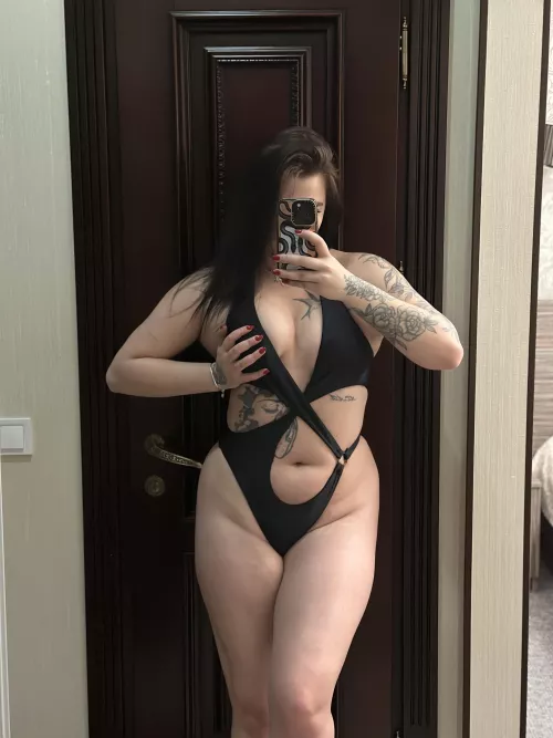 Do I look cute in this?