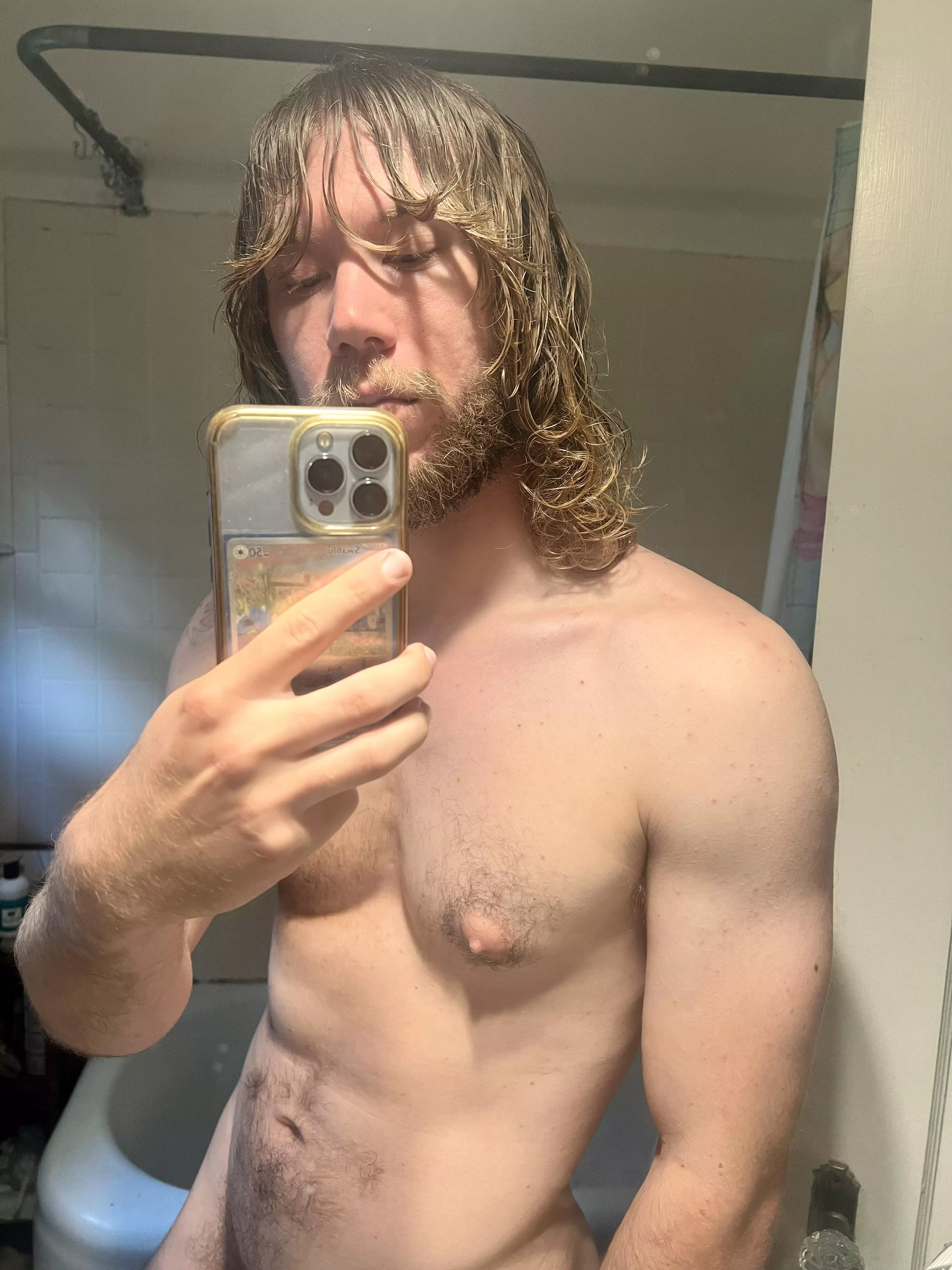 Freshly trimmed: bangs, beard (and more down below)