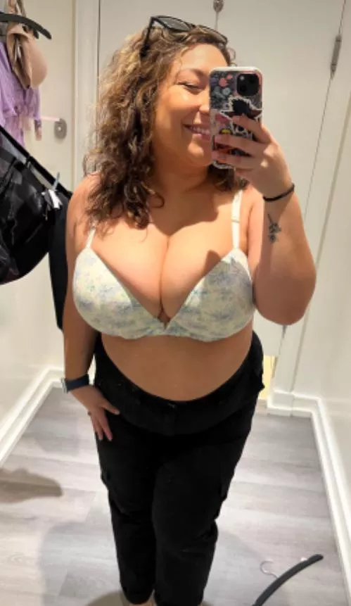 Got a size too small hope you don’t mind 