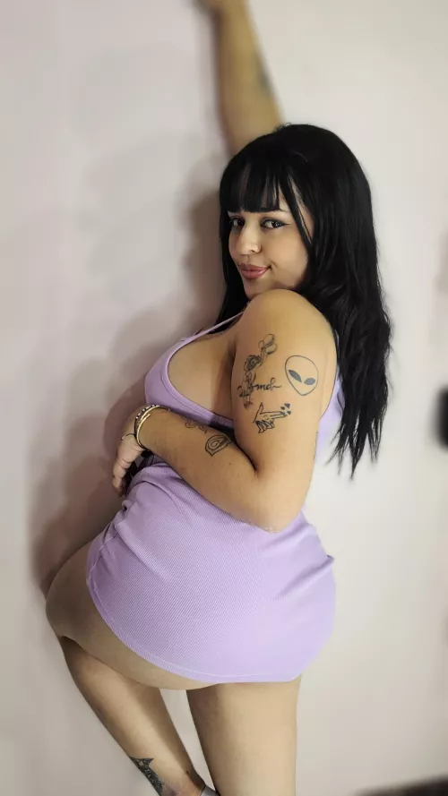 hold me tight, just like the dress do to my body