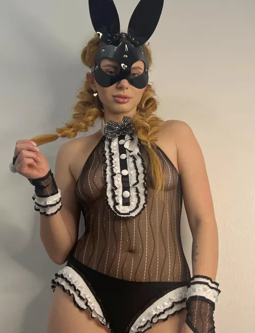 I am a very depraved bunny