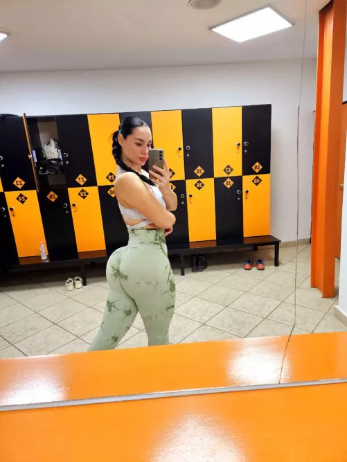 I be your personal trainer and you help me with cardio :) [f]